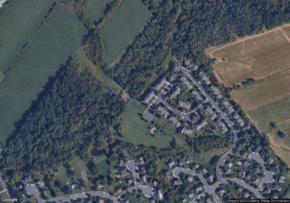 574 Creekside Dr, Souderton, PA 18964 - photo 1