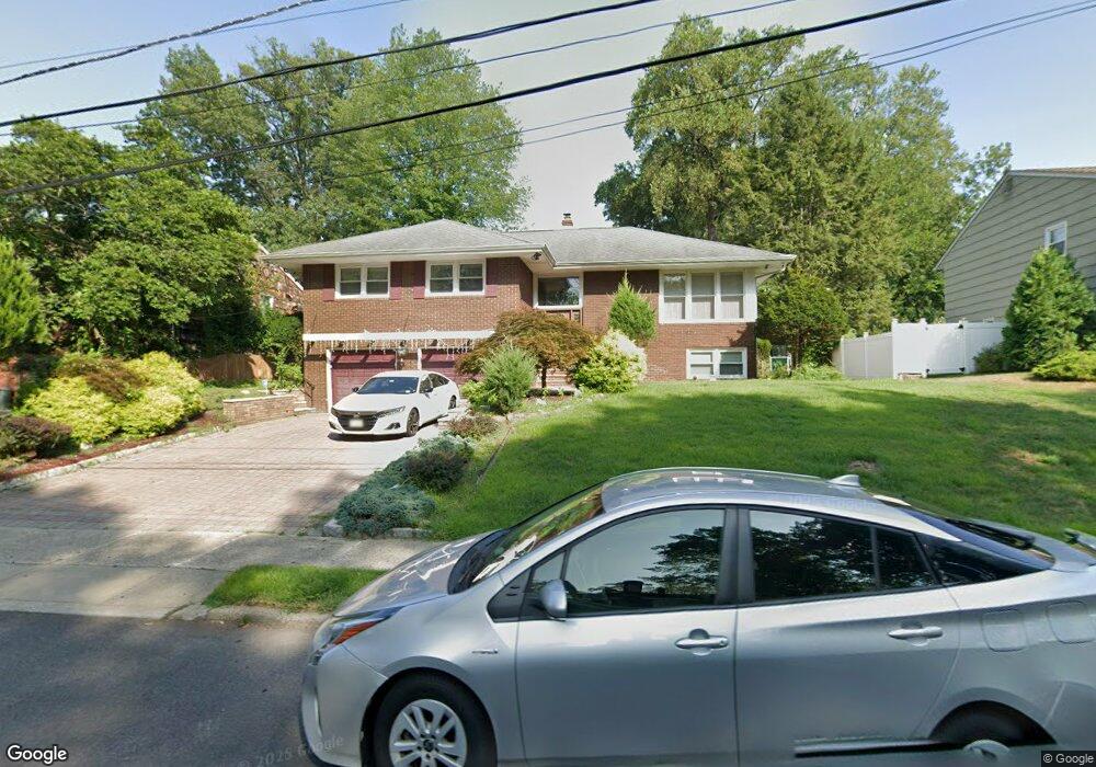 724 8th Ave, River Edge, NJ 07661 - photo 1