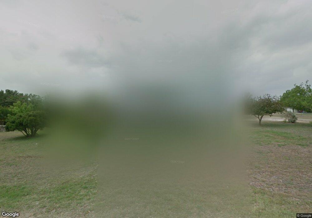 113 Maple St, Fredericksburg, TX 78624 - photo 1