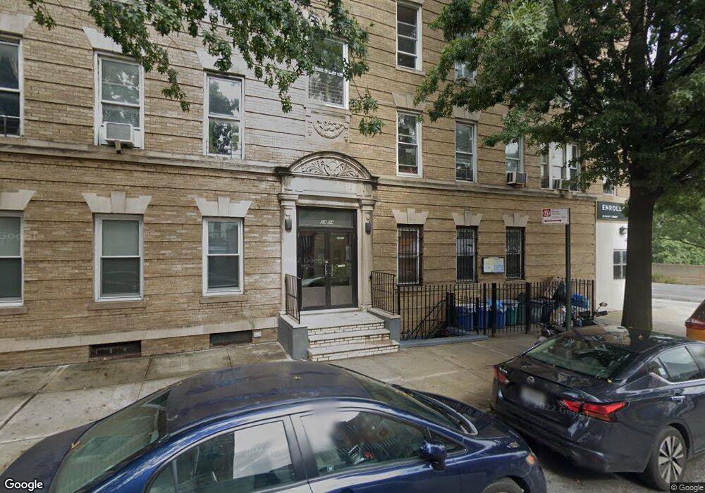 24-04 41st St unit 6, Astoria, NY 11103 - photo 1