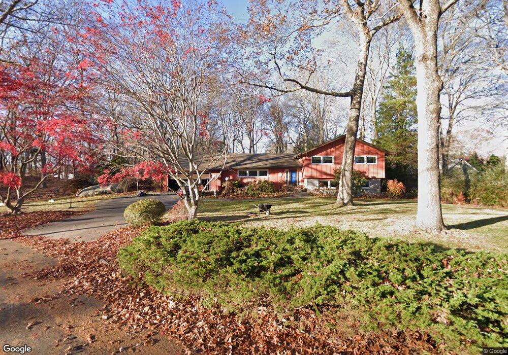 9 S Ledge Rock Rd, Niantic, CT 06357 - photo 1