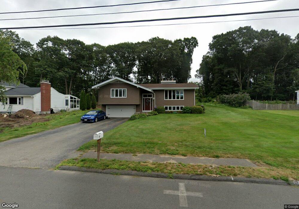 17 Canterbury Rd, Woburn, MA 01801 - photo 1