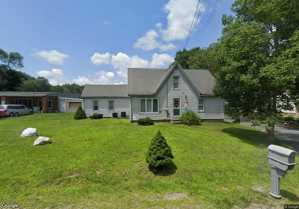 561 Main St, Acushnet, MA 02743 - photo 1