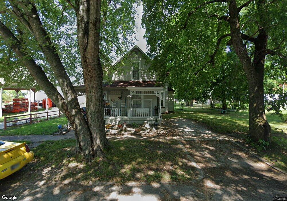 210 2nd St, Covington, IN 47932 - photo 1