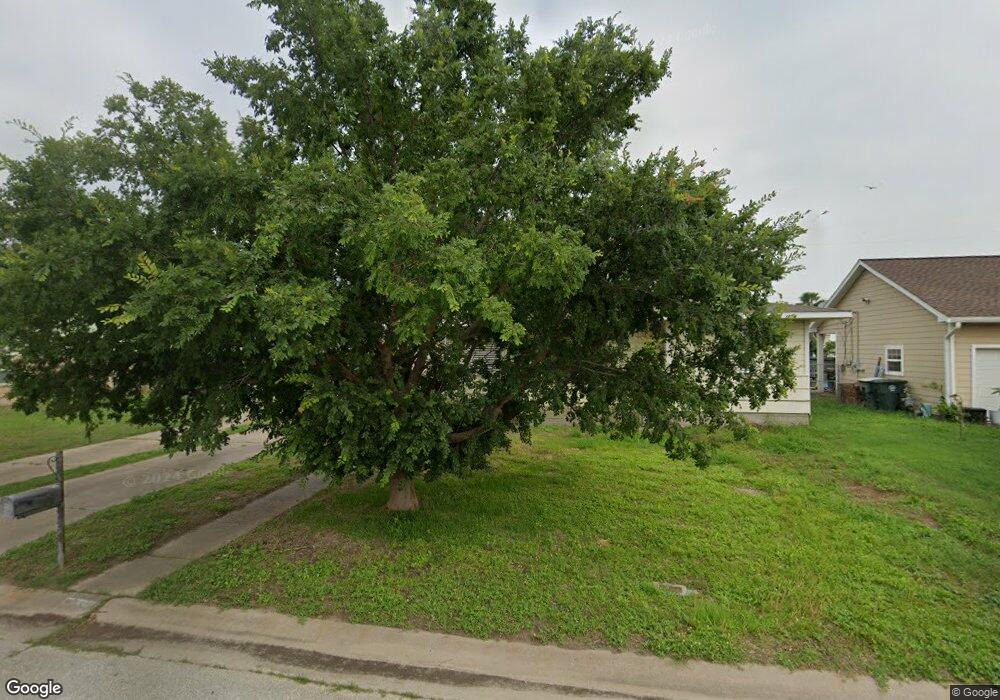 8002 Pruitt Dr, Galveston, TX 77554 - photo 1