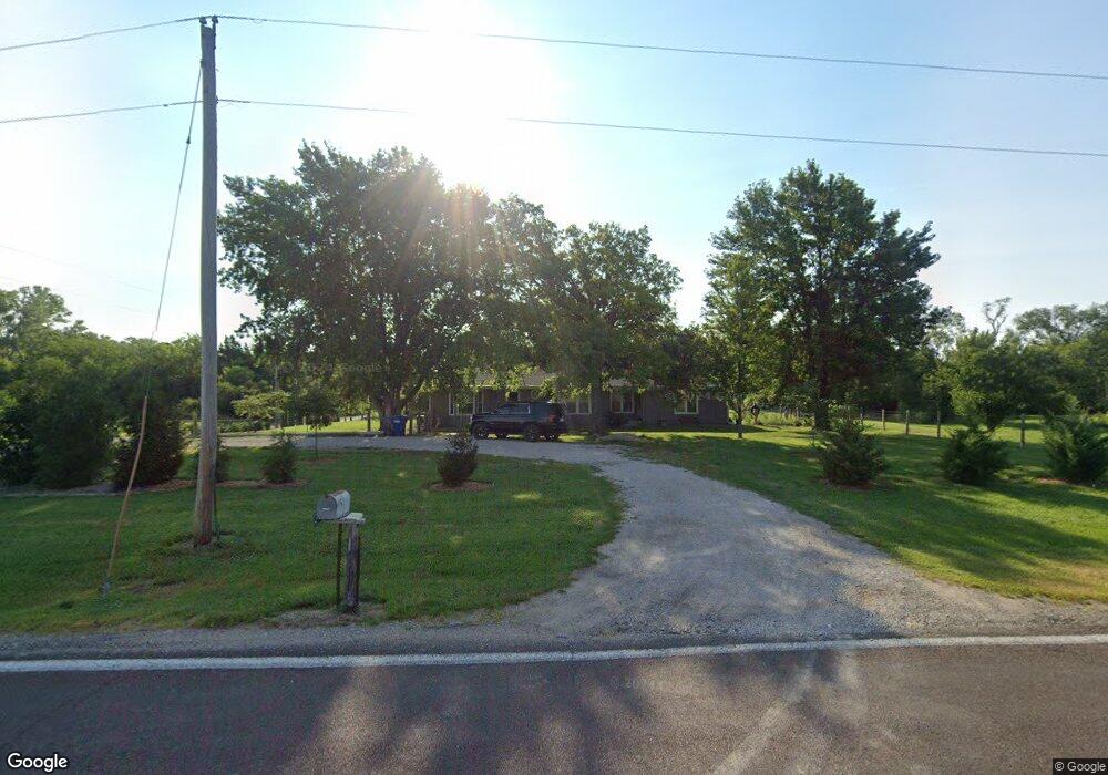 3320 SW Carlson Rd, Topeka, KS 66614 - photo 1