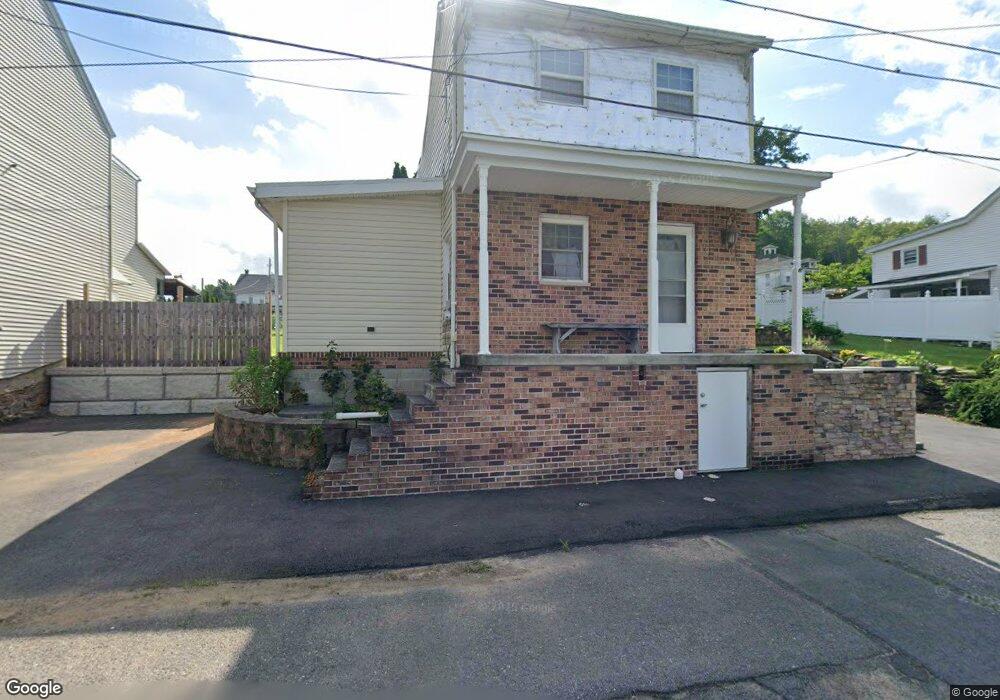 13 Walnut St, Middleport, PA 17953 - photo 1