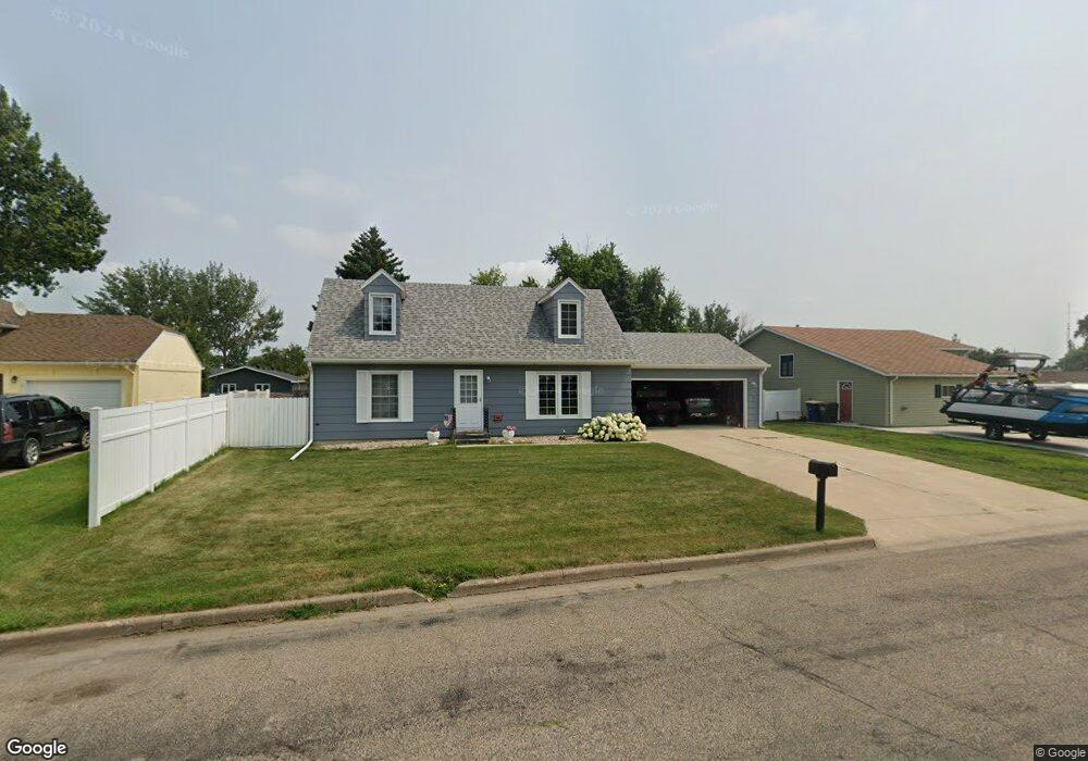 1606 5 1/2 Ave NE, Jamestown, ND 58401 - photo 1