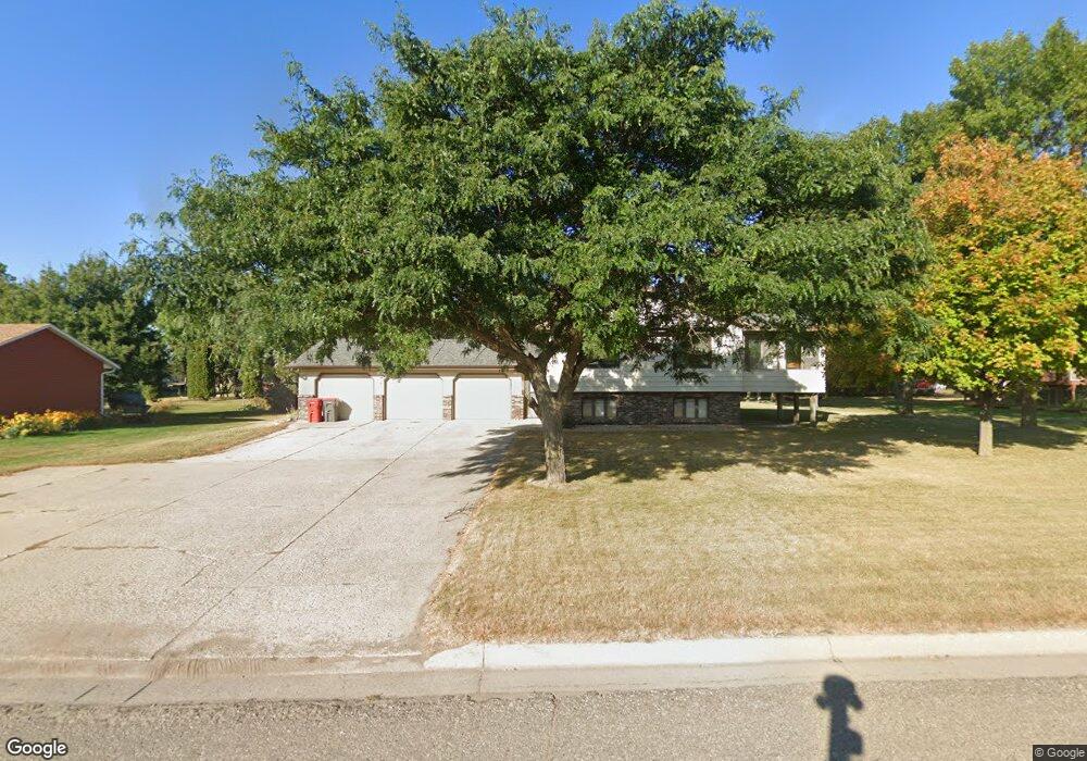 559 Voyager Dr, Alexandria, MN 56308 - photo 1