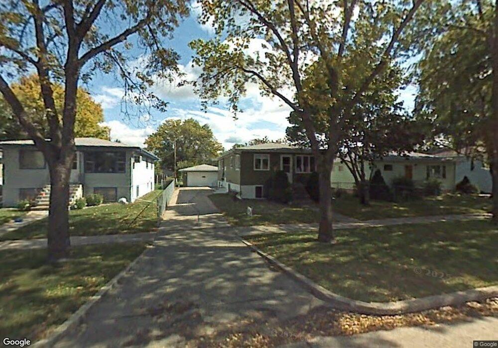 1610 16th St S, Fargo, ND 58103 - photo 1