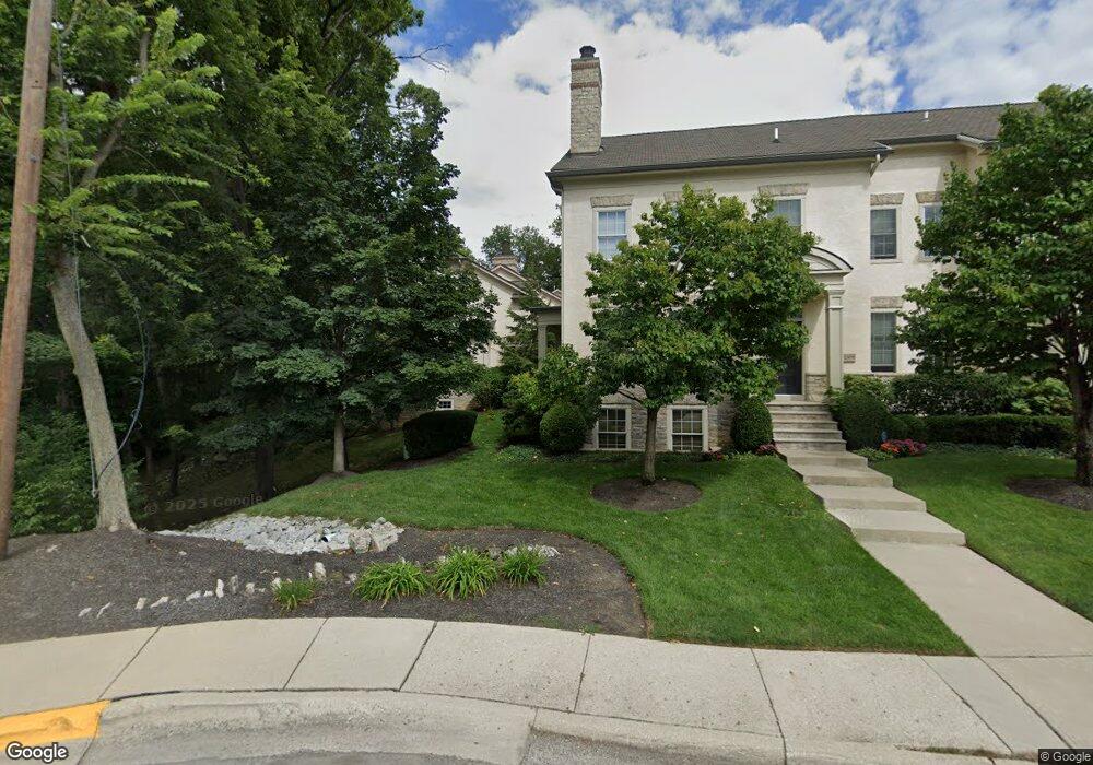 1570 Roxbury Rd unit 1570, Columbus, OH 43212 - photo 1