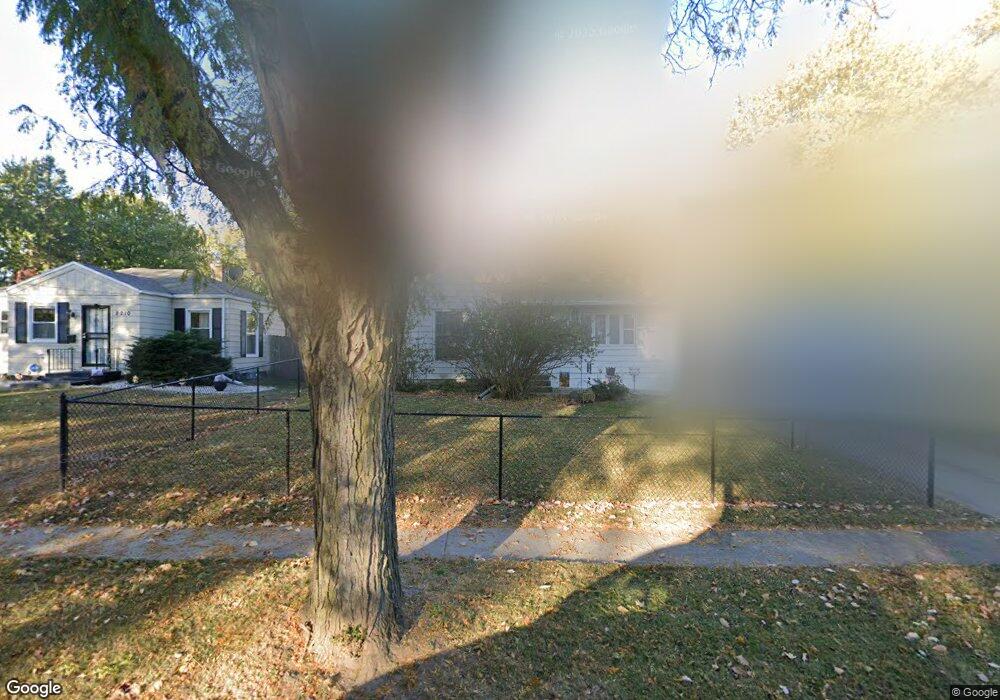 2214 33rd St, Des Moines, IA 50310 - photo 1