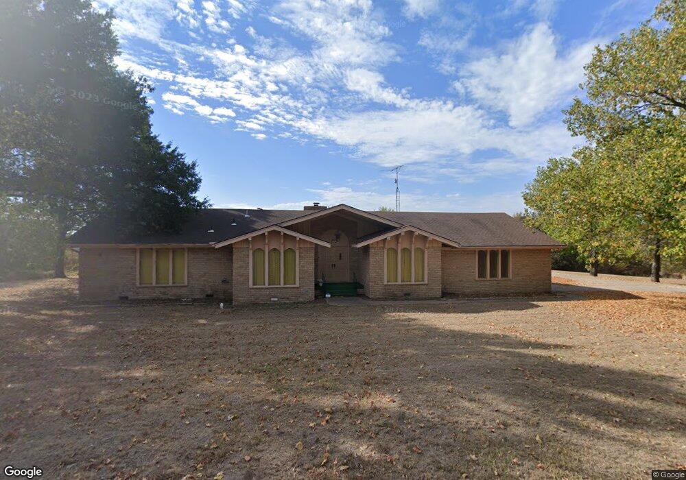 901 Grandview Ln, Henryetta, OK 74437 - photo 1