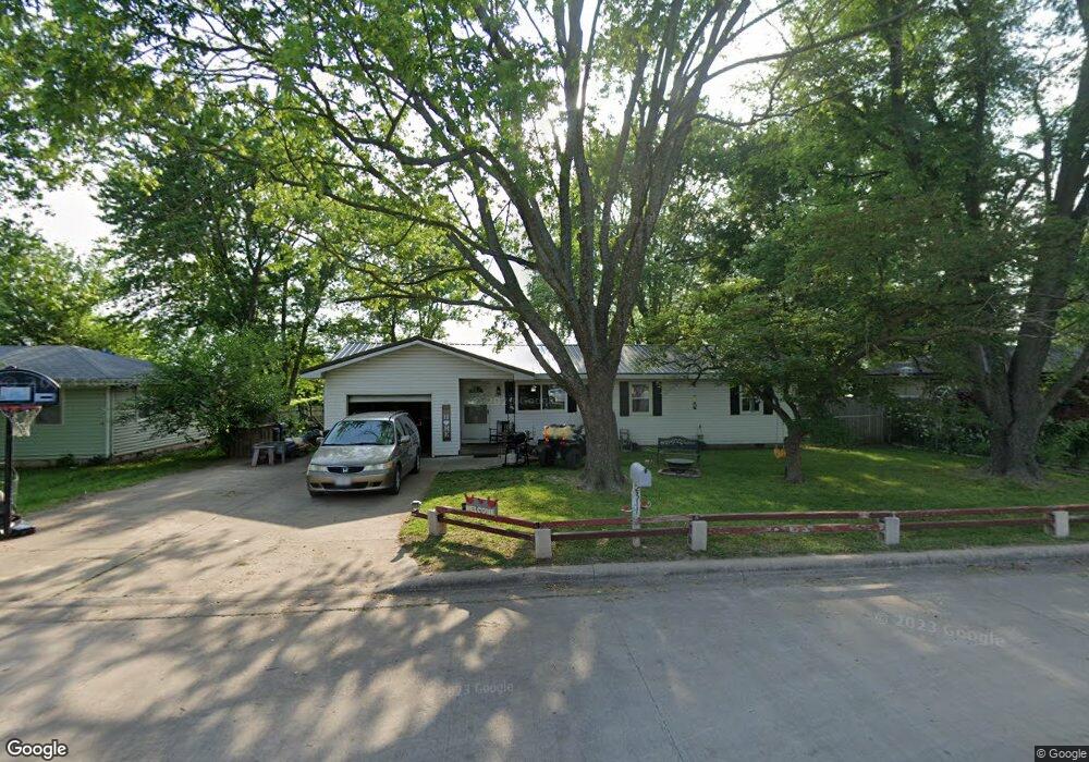 2311 S Orchard Ave, Bolivar, MO 65613 - photo 1