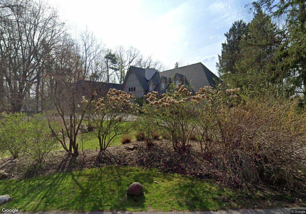 320 Cranbrook Ct, Bloomfield Hills, MI 48304 - photo 1