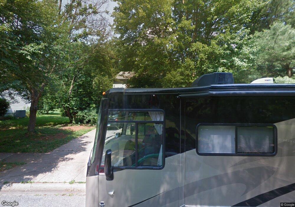 9506 Red Apple Ln, Columbia, MD 21046 - photo 1