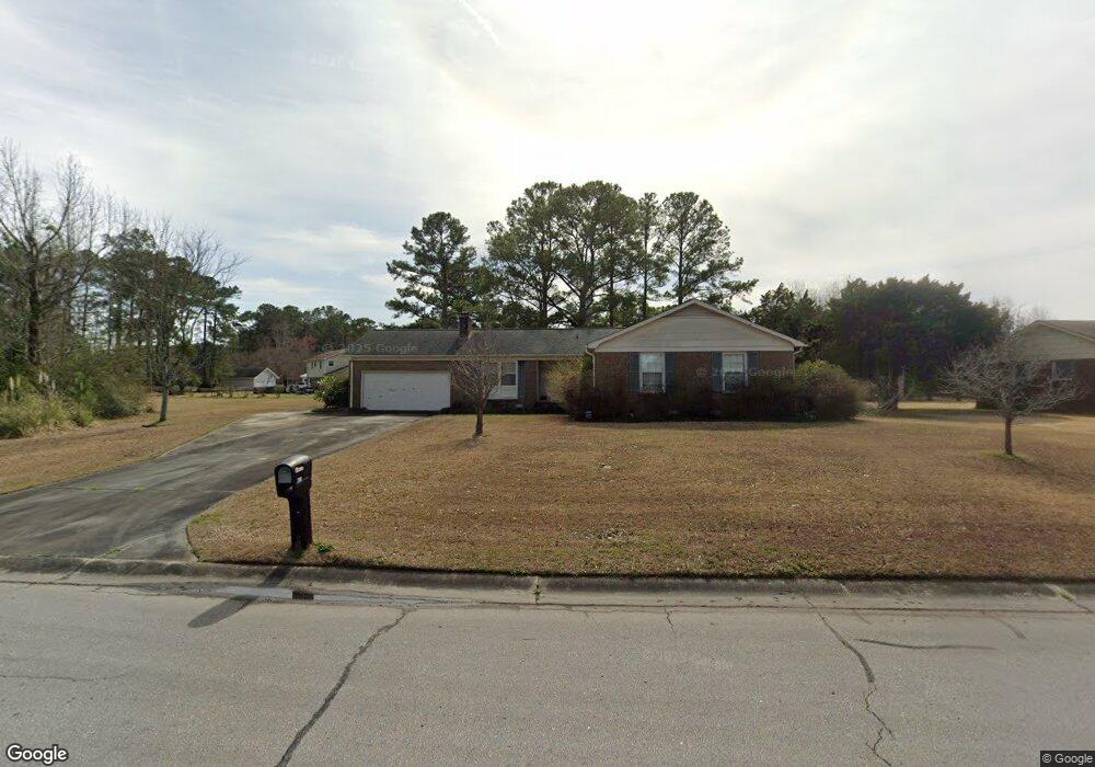 208 Columbia Dr, Jacksonville, NC 28546 - photo 1