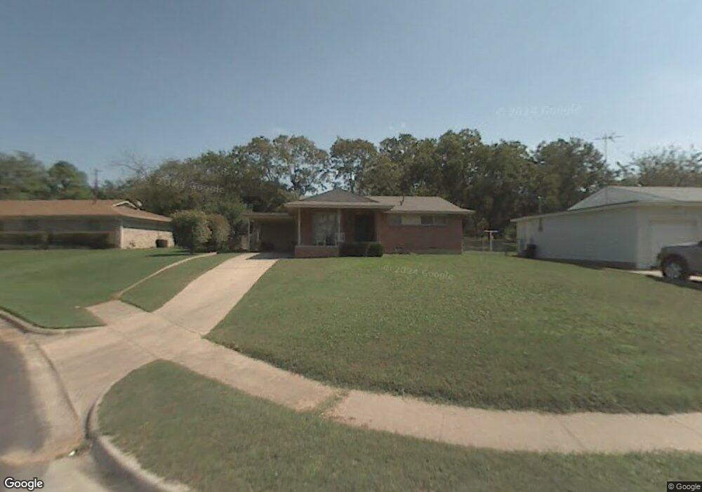 436 Myrtle Dr, Hurst, TX 76053 - photo 1
