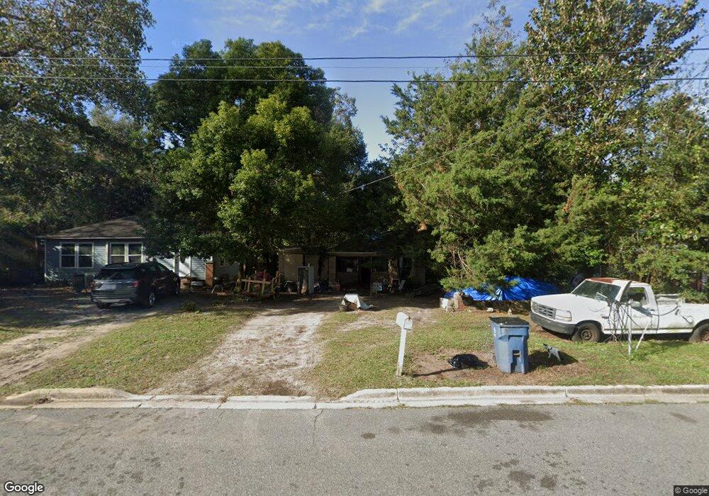 2307 Johnston St, Brunswick, GA 31520 - photo 1