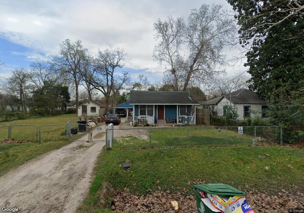 3305 Melbourne St, Houston, TX 77026 - photo 1