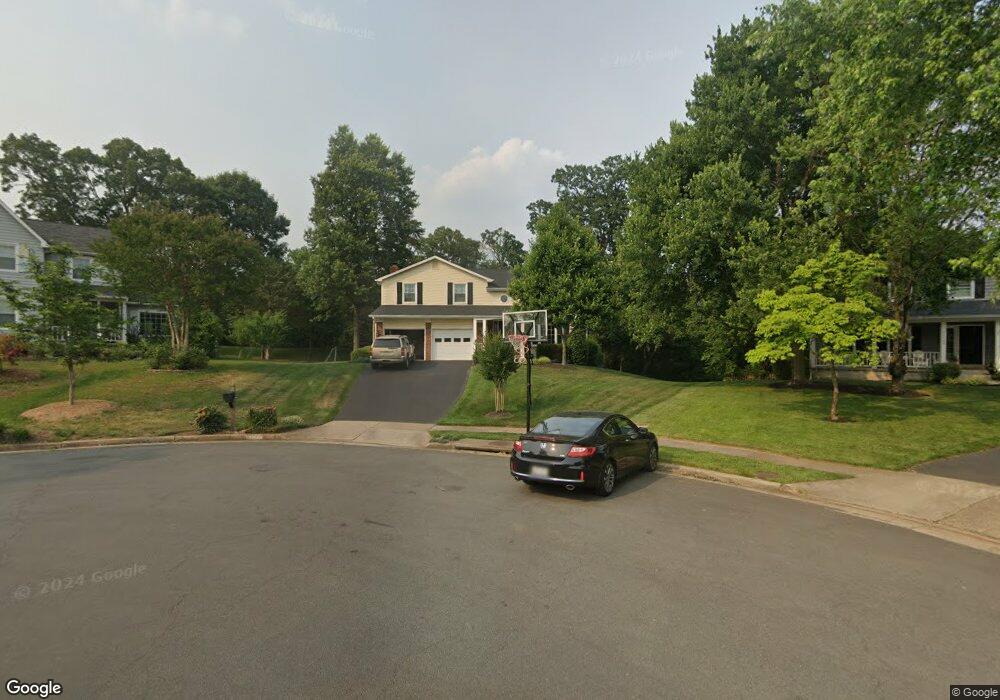 13366 Meadowsweet Dr, Fairfax, VA 22033 - photo 1