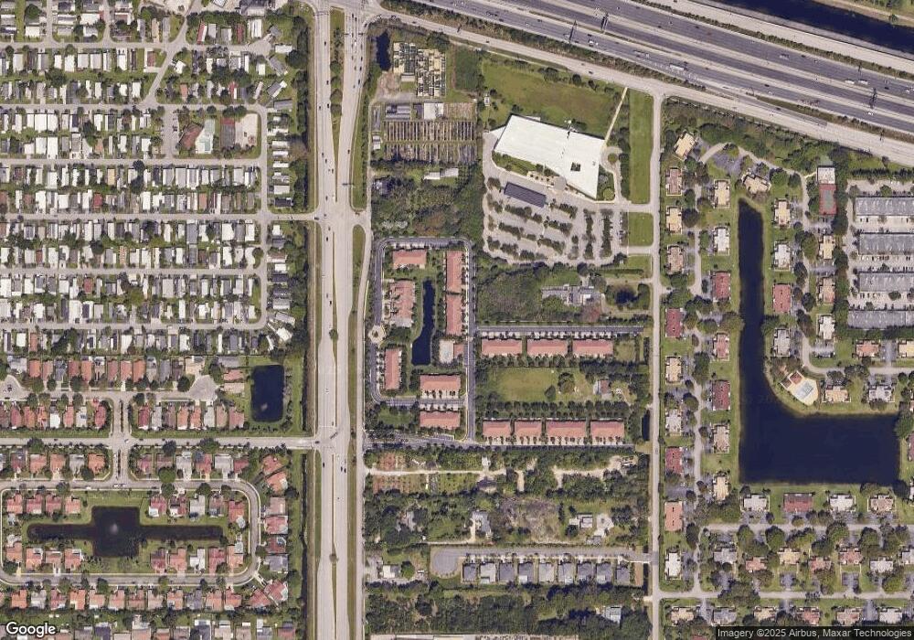 821 E Village Cir unit 821, Davie, FL 33325 - photo 1