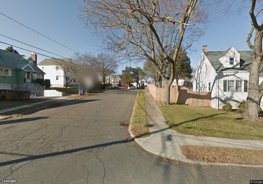 670 Northfield St, Bridgeport, CT 06606 - photo 1