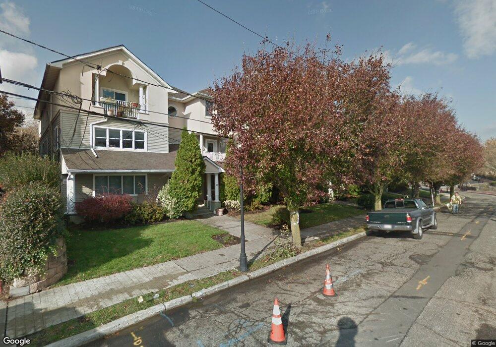 39 Hamilton Ave unit 2B, Weehawken, NJ 07086 - photo 1