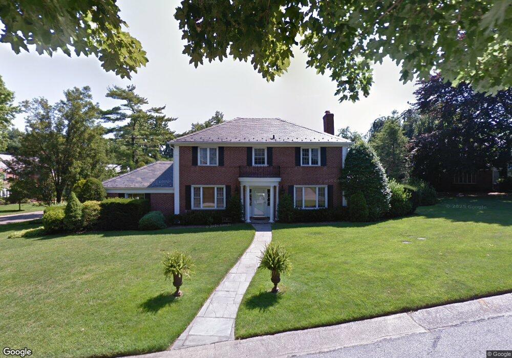 6 Bingham Cir, Manhasset, NY 11030 - photo 1