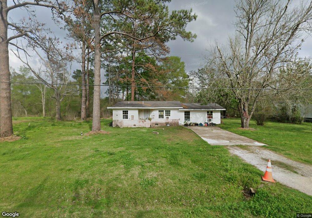 290 Lost Lake Ln, Vidor, TX 77662 - photo 1