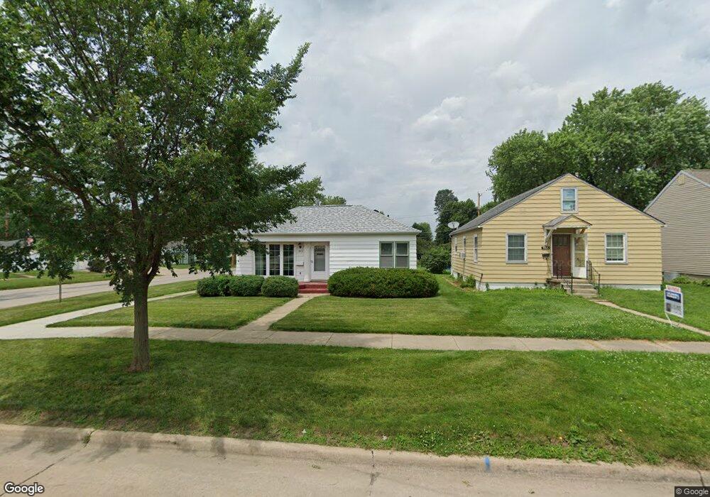 662 21st Ave SW, Cedar Rapids, IA 52404 - photo 1