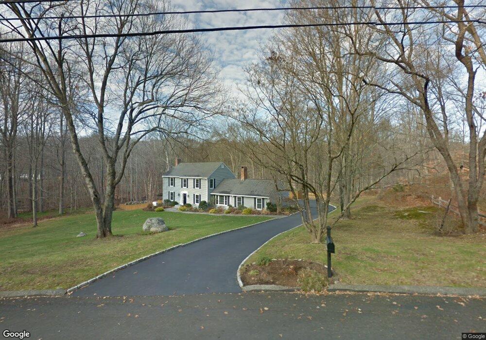 352 Jennie Ln, Fairfield, CT 06824 - photo 1