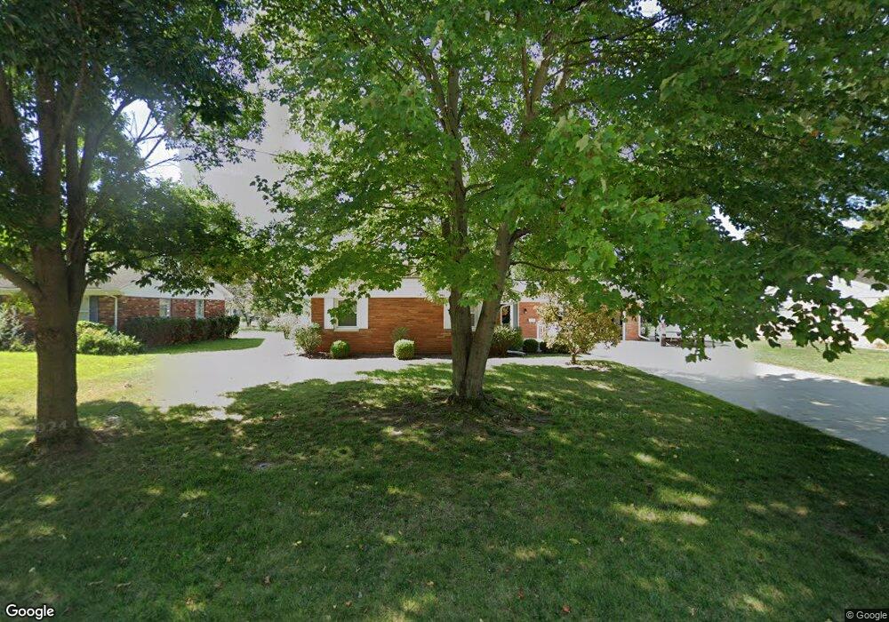 1411 Crescent Dr, Columbus, IN 47203 - photo 1