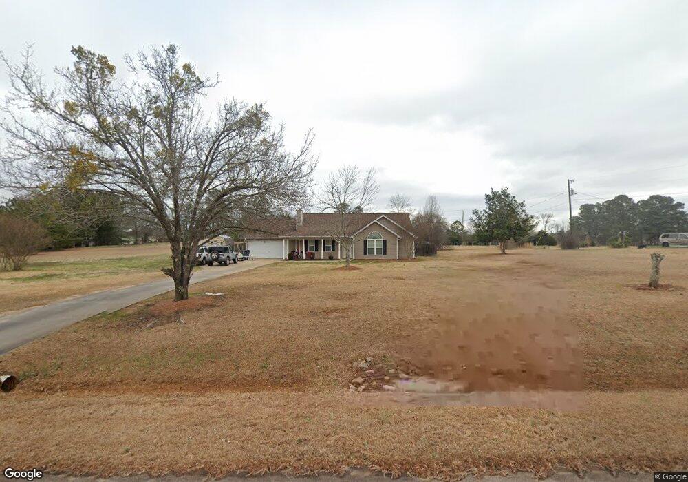304 Maplewood Dr, Locust Grove, GA 30248 - photo 1