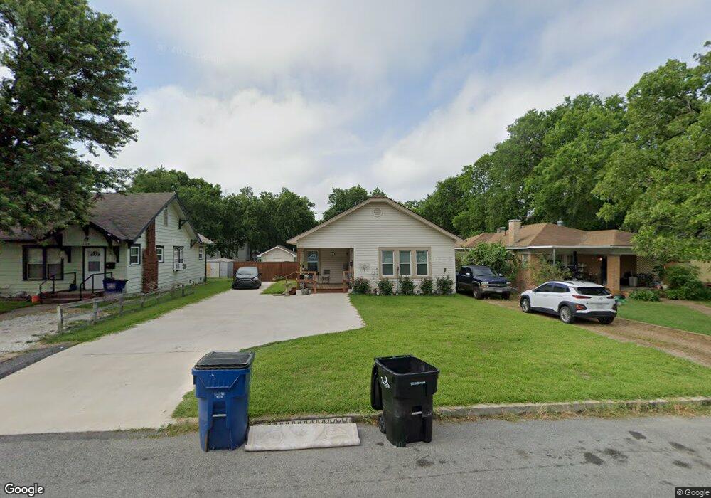 1312 W Walker St, Denison, TX 75020 - photo 1