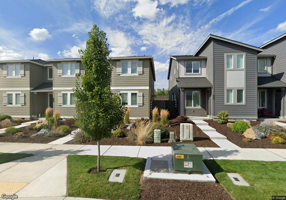 61640 SE Depot Loop, Bend, OR 97702 - photo 1