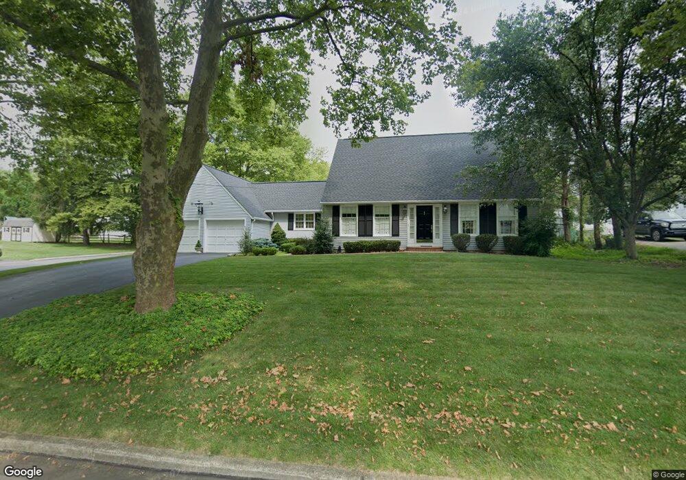 359 Wedgewood Dr, Easton, PA 18045 - photo 1