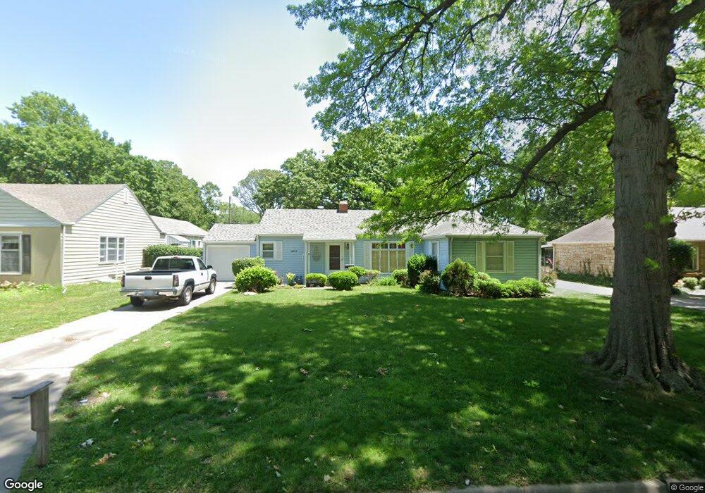 2024 SW Bowman Ct, Topeka, KS 66604 - photo 1