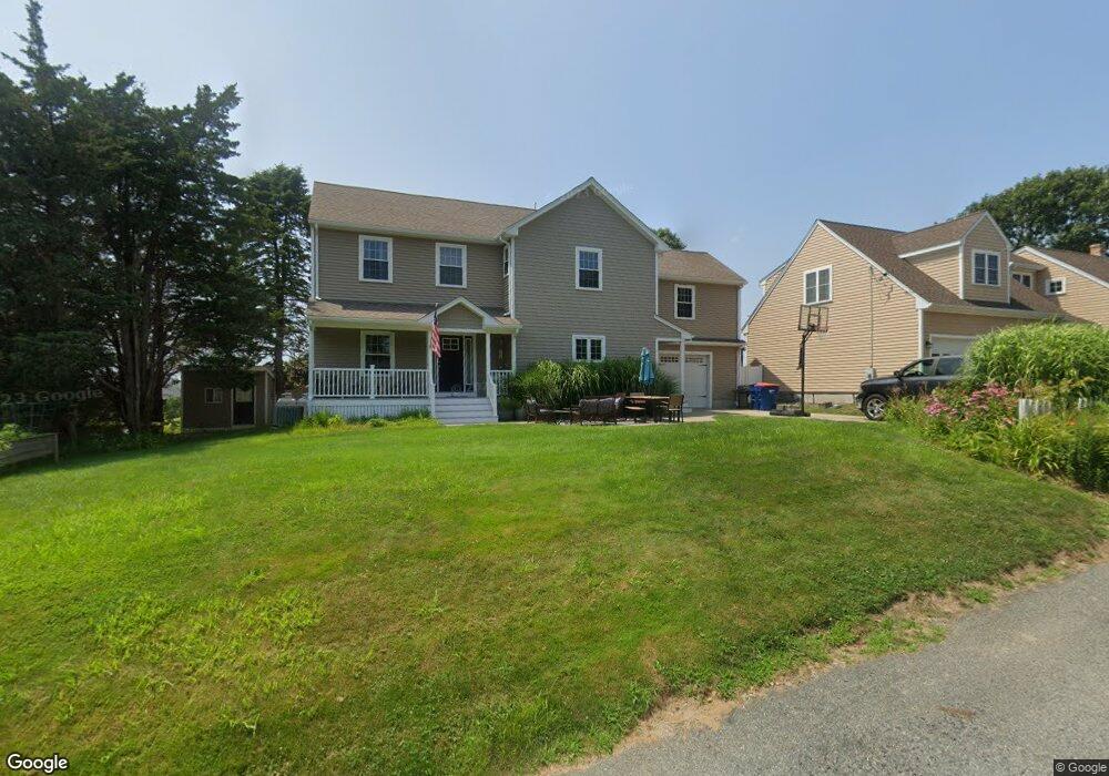 8 Tecumseh Ave, Fairhaven, MA 02719 - photo 1