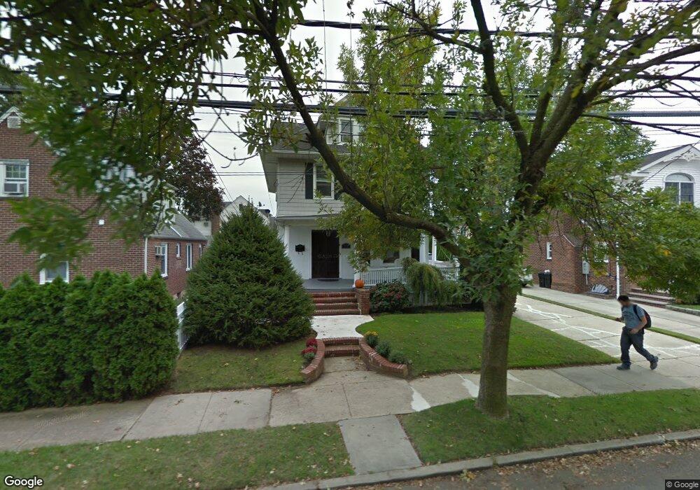174 Floral Blvd, Floral Park, NY 11001 - photo 1