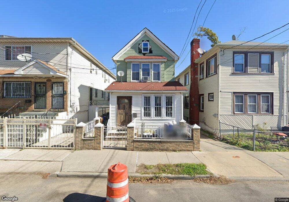 10463 165th St, Jamaica, NY 11433 - photo 1