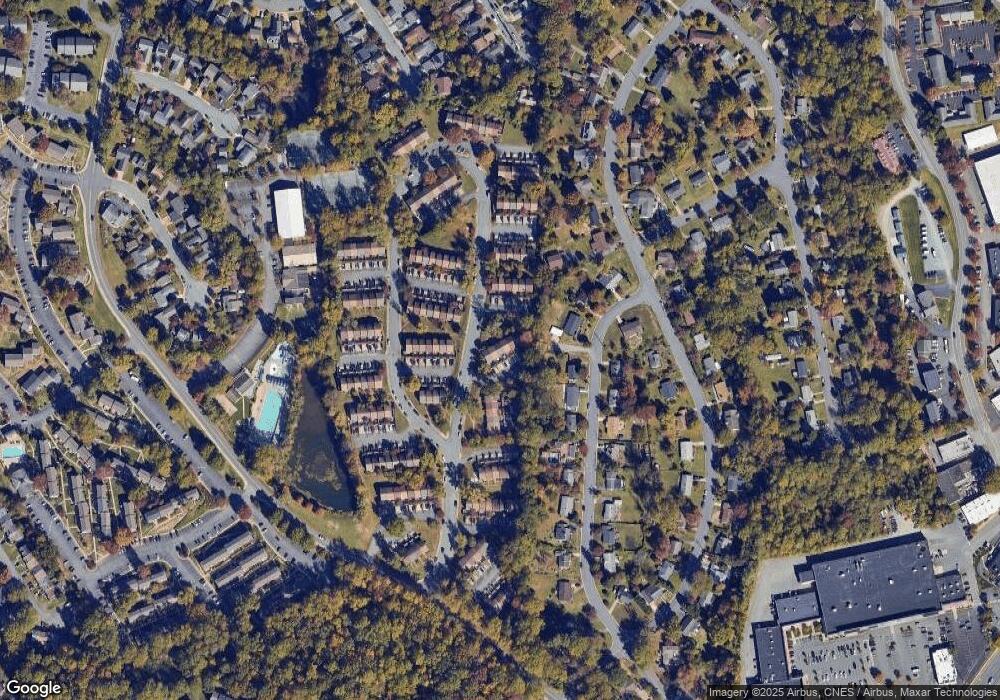 53 Woodlake Dr, Charlottesville, VA 22901 - photo 1