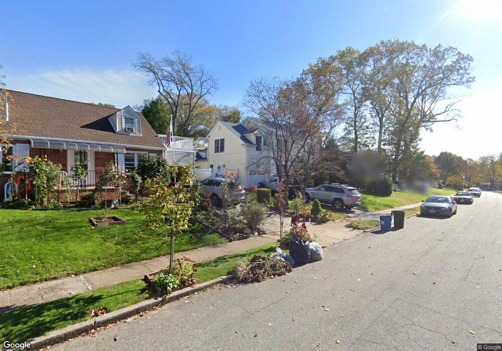 14 Purdue Rd, Glen Cove, NY 11542 - photo 1