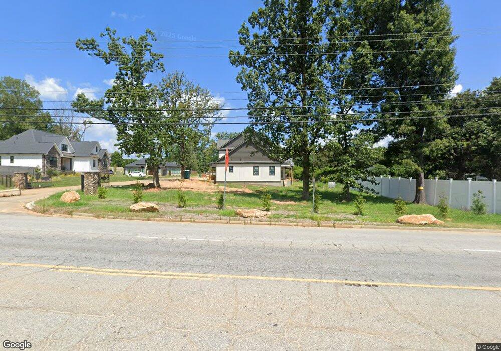 913 Pelham Rd, Greenville, SC 29615 - photo 1