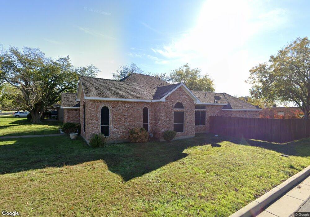 737 Bonham St, Grand Prairie, TX 75050 - photo 1