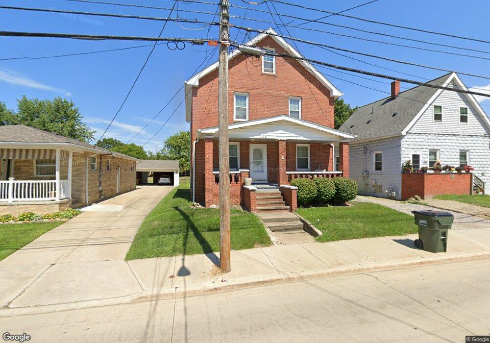 1541 Rockefeller Rd, Wickliffe, OH 44092 - photo 1