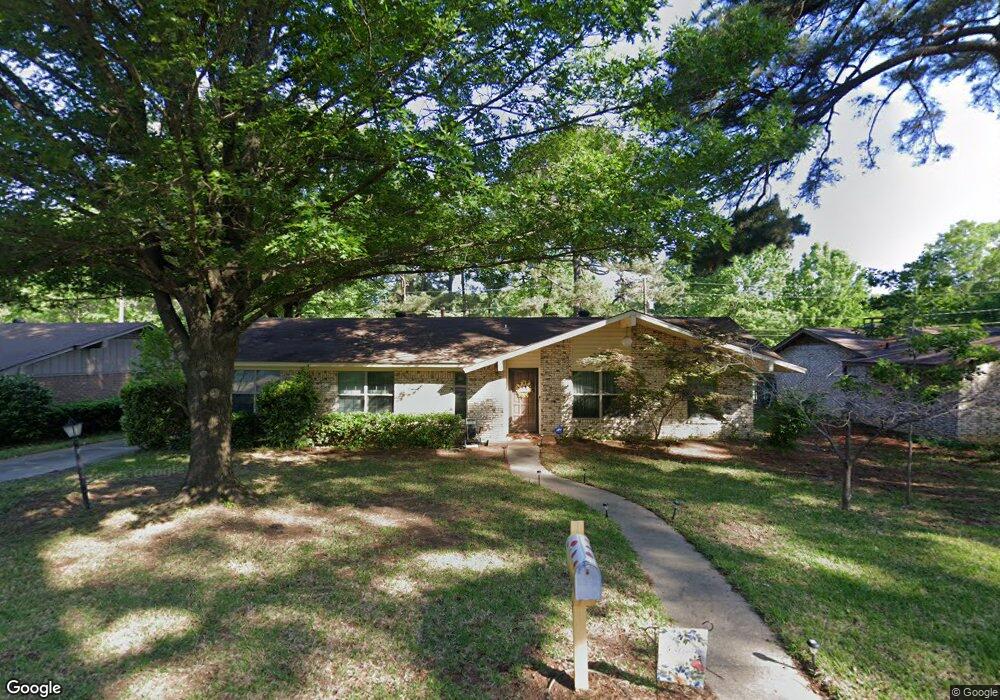 817 Elaine Dr, Wake Village, TX 75501 - photo 1