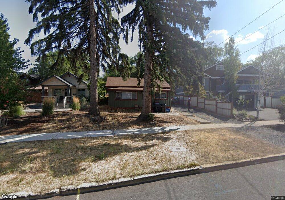 340 NW Riverside Blvd, Bend, OR 97701 - photo 1