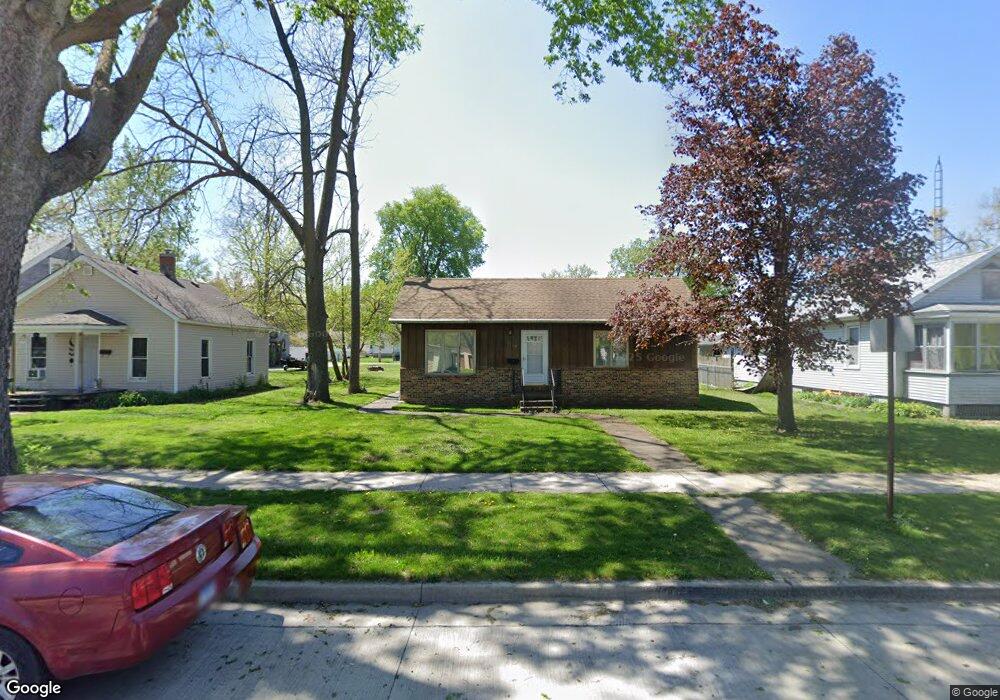 1115 Pulaski St, Lincoln, IL 62656 - photo 1