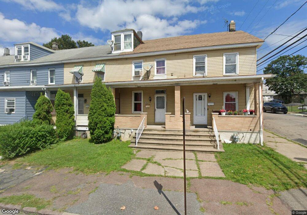 643 N Locust St, Hazleton, PA 18201 - photo 1